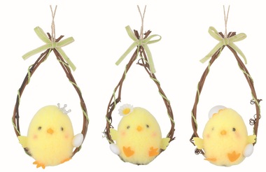 Easter Chicken on a Wreath yellow 9 x 18 x 5 cm for hanging
