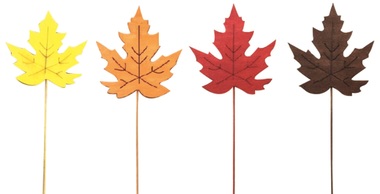 Wooden Maple Leaf 8 cm + Wire