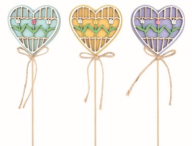 Heart Carved wooden 6.5 x 6.5 x 1 cm + stick